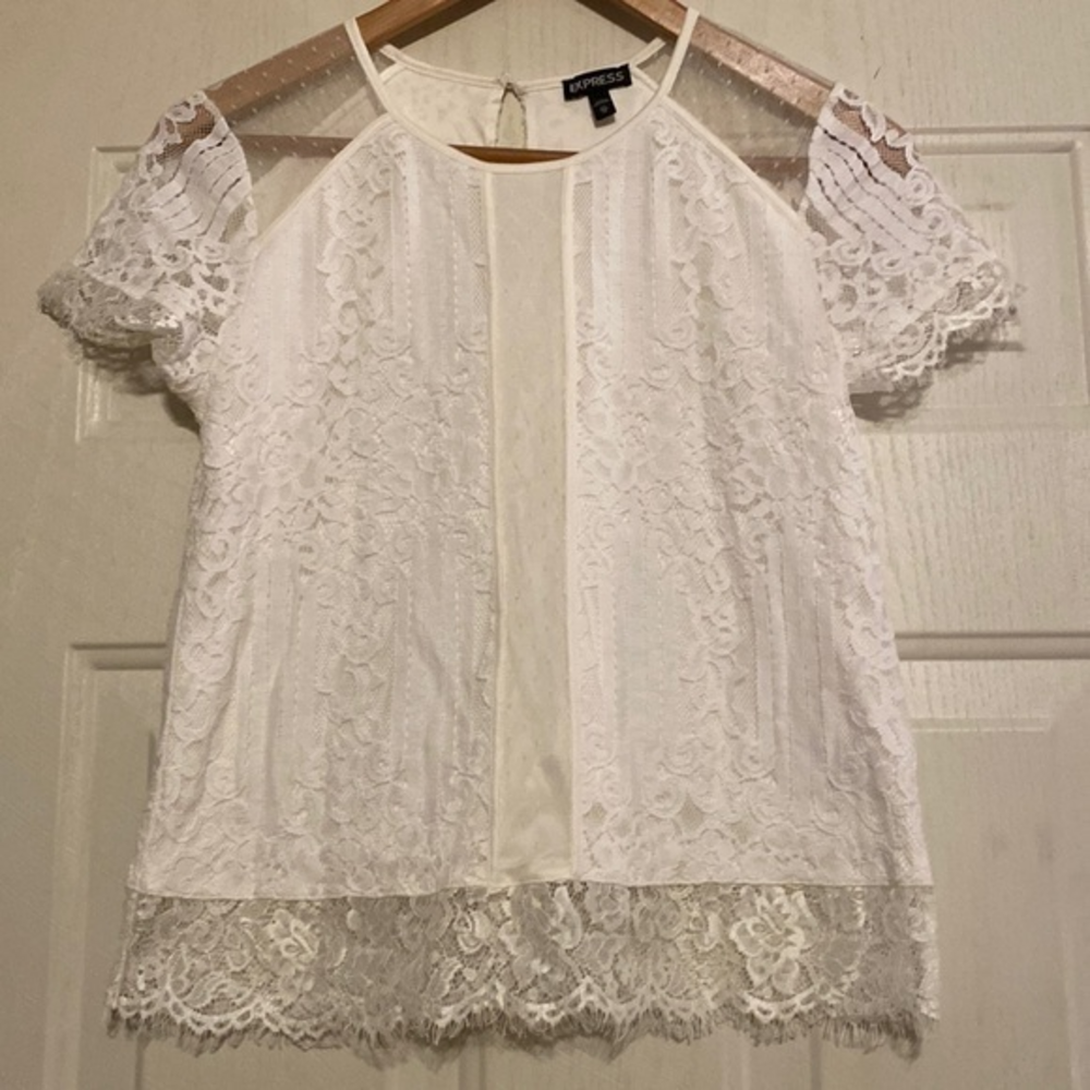 Express‎ lace top